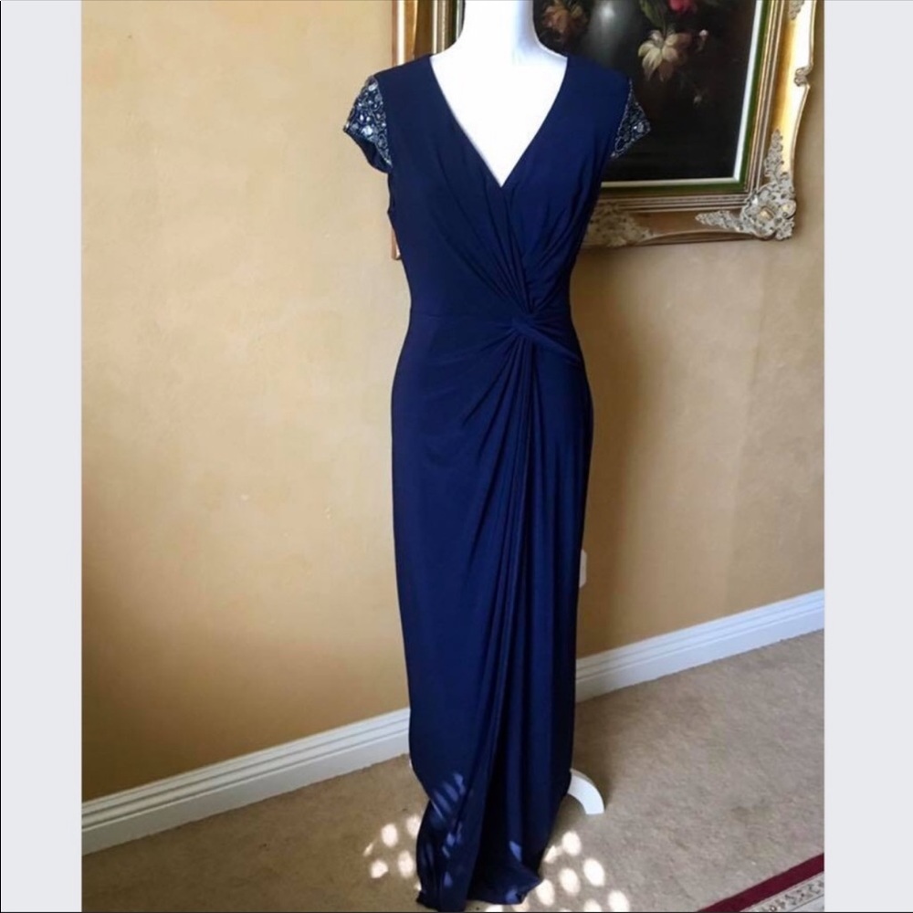 Gorgeous navy blue grown